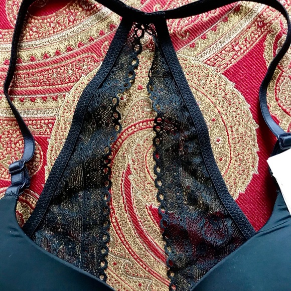 N/A - Sold! | GAP T-Shirt BRA ~Front Close LACE Back 34A~Blk~NEW - Picture 2 of 5